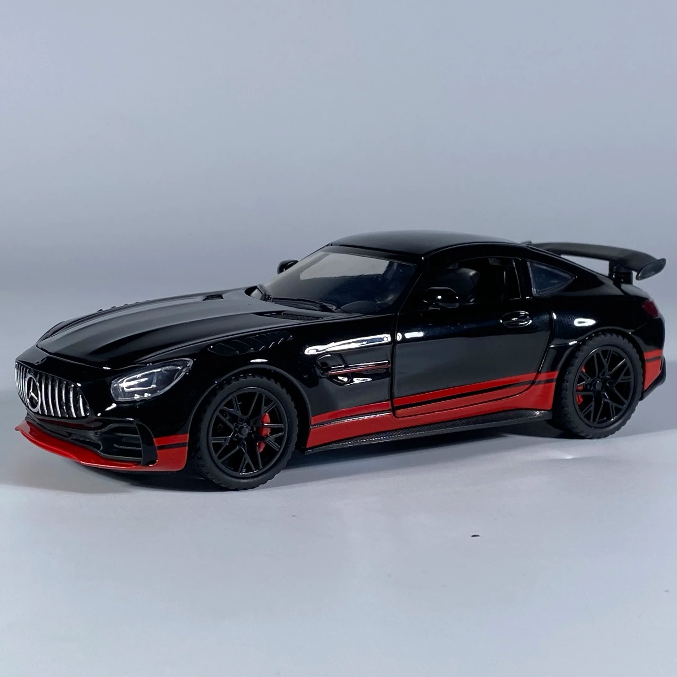 1:32 Mercedes Benz AMG GT