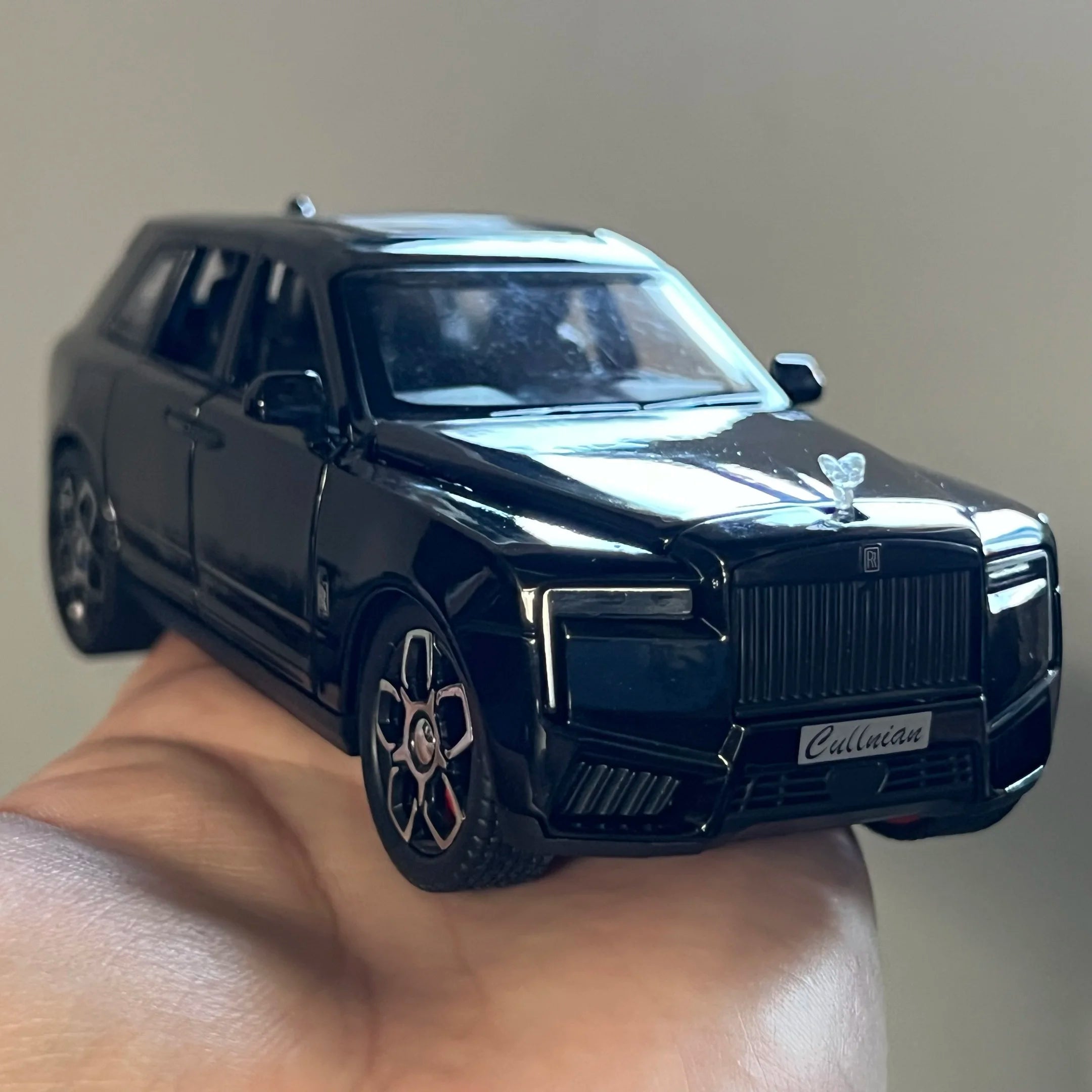 1:32 Rolls Royce Cullinan