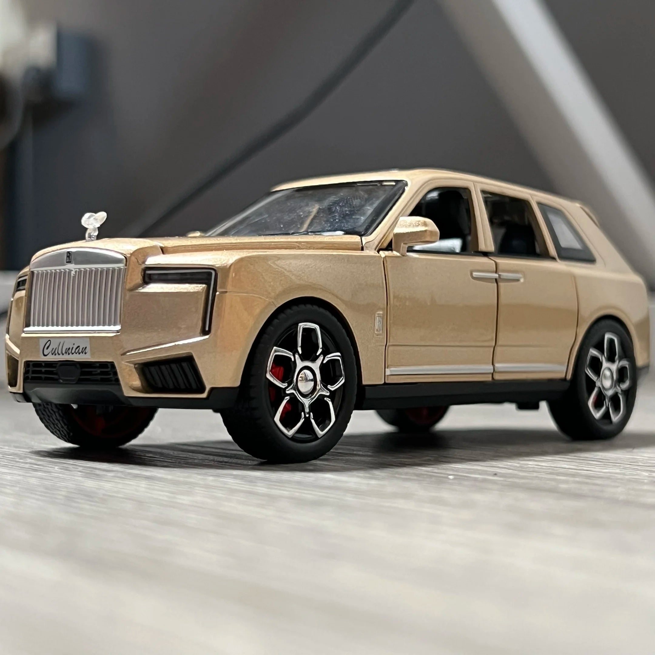 1:32 Rolls Royce Cullinan